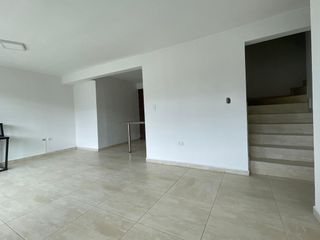 Foto 4 de apartamento en arriendo en los patios. Cod A1083