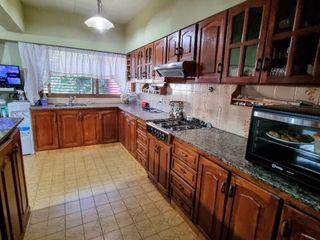 Foto 8 de Chalet en venta en Quilmes Oeste
