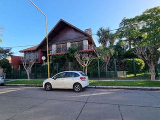 Foto 1 de Chalet en venta en Quilmes Oeste