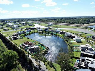 Foto 75 de Excelente lote al rio en cul de sac en Albanueva, con amarra, muy buena vista, venta