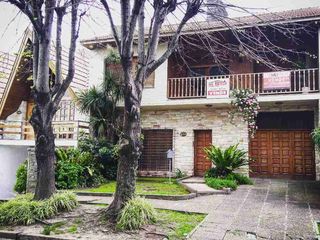 Foto 1 de Chalet en venta en Quilmes Oeste