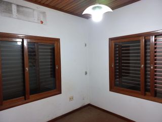 Foto 7 de GUIDEK - STASIUK PROPIEDADES VENDE HERMOSA CASA