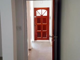 Foto 18 de Venta casa 5 Ambientes. Patio. Liniers