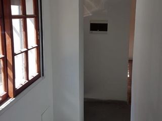 Foto 4 de Venta casa 5 Ambientes. Patio. Liniers