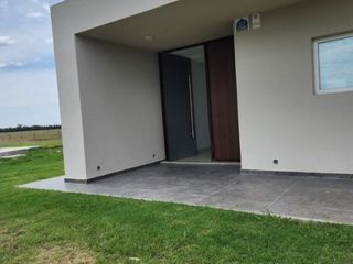 Foto 4 de Casa en alquiler en Brandsen