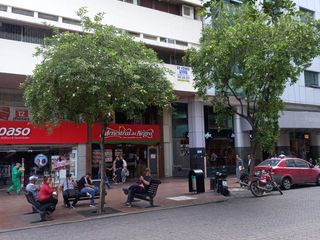 Foto 10 de AMPLIA OFICINA EN VENTA CENTRO DE GUAYAQUIL (RS)