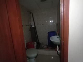 Foto 8 de AMPLIA OFICINA EN VENTA CENTRO DE GUAYAQUIL (RS)