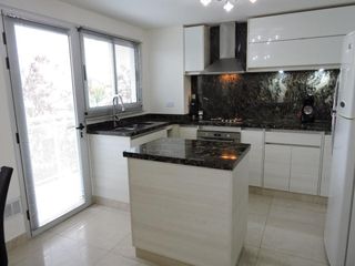 PISO DE 4 AMB C/ BALCON TZA Y PARRILLA PROPIA, COCHERA CUBIERTA- VILLA PUEYRREDON