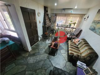 Foto 5 de Dúplex en Venta - Zona Dúplex - 4 ambientes - Perfecto Estado
