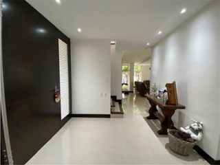 Se vende linda casa en Pance