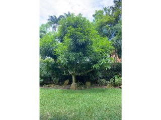 Se vende linda casa en Pance