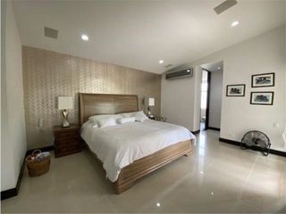 Se vende linda casa en Pance