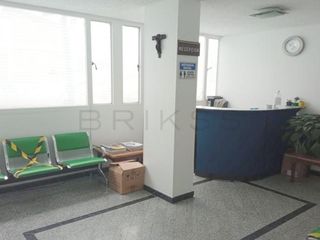Foto 1 de consultorio en venta en marly. Cod V5202