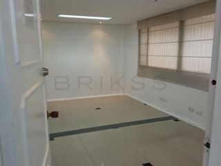 Foto 4 de consultorio en venta en marly. Cod V5202