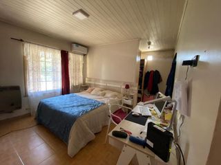 Casa en venta - 3 dormitorios 2 baños - 171mts2 - Villa Elisa [FINANCIADA]