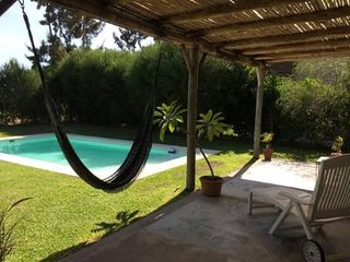 Foto 1 de Venta Casa 3 Dormitorios Impecable en Los Sauces