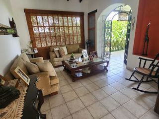 VENTA de CASAS en RIVERA