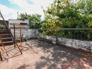 Venta Casa 3amb C/ Coch FLORESTA a Refaccionar