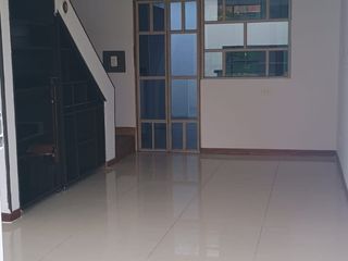 Foto 1 de casa en arriendo en villas de granada. Cod A6744401