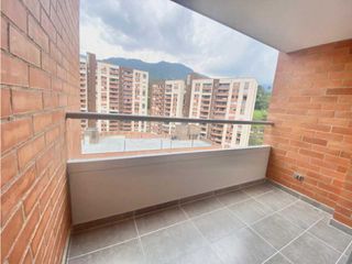 Apartamento para arrendar en Envigado sector camino verde