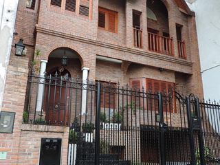 Foto 4 de Excelente Casa de 5 Amb, Garage, Parque, Quincho