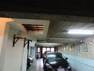 Foto 8 de Excelente Casa de 5 Amb, Garage, Parque, Quincho
