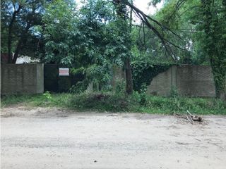 Foto 9 de HERMOSO LOTE BARRIO LA DOLLY