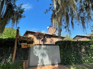 VENTA ESPECTACULAR CASA EN FUNES. 3 DORMITORIOS. PARQUE Y PISCINA. GARITA 14
