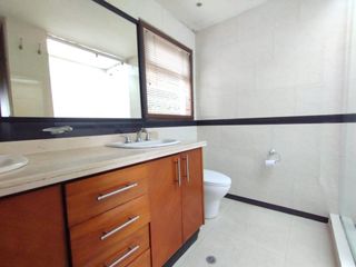 Foto 9 de casa en venta en el castillo-chapinero. Cod V2865608