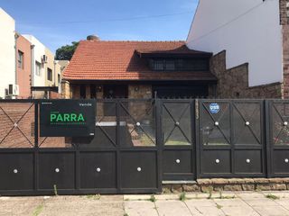 Casa 4 ambientes - Jardín  - Parrilla - Martínez