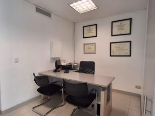 Foto 1 de consultorio en venta en san vicente. Cod V376