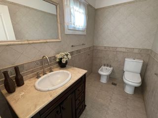 Foto 30 de Importante Casa  en Venta en  Santa Bárbara