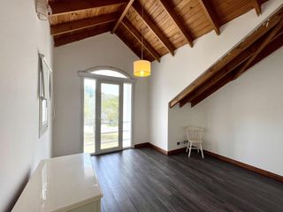 Foto 15 de Importante Casa  en Venta en  Santa Bárbara