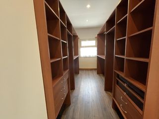 Foto 19 de Importante Casa  en Venta en  Santa Bárbara