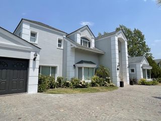 Foto 6 de Importante Casa  en Venta en  Santa Bárbara