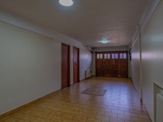 Foto 38 de Venta increible casa de 5 ambientes mas departamento de 2 ambientes
