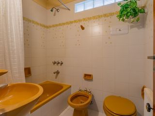 Foto 44 de Venta increible casa de 5 ambientes mas departamento de 2 ambientes