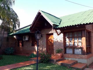 Foto 1 de GUIDEK - STASIUK PROPIEDADES VENDE HERMOSA CASA