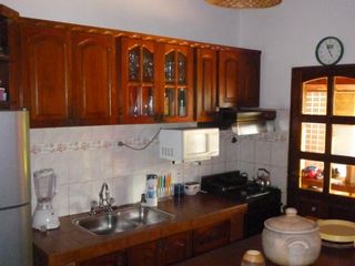 Foto 2 de GUIDEK - STASIUK PROPIEDADES VENDE HERMOSA CASA
