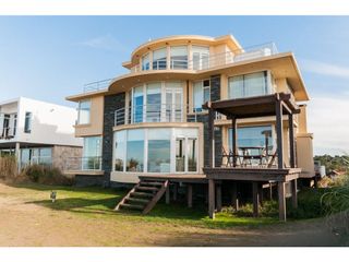 Foto 2 de Casa MARESA - IMPONENTE RESIDENCIA de MAR!