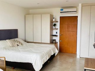 Departamento monoambiente con cochera y baulera en Pompeya