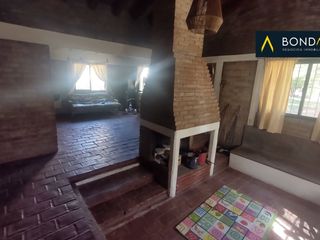 Casa Multifuncional En Venta- Lujan De Cuyo- Ideal Para Emprendimiento Turistico. 3 Dorm. 1 Baño. Gran Superficie De Terreno