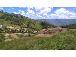 hermoso lote con acceso a charcos de agua natural