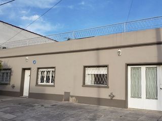 Casa  en Venta Ramos Mejia / La Matanza (A034 1400)
