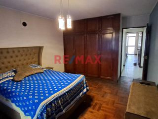 Foto 2 de Tenga la oportunidad de comprar un 2do. piso con 3 departamentos independientes que lo puede independizar o vivir con toda su familia en una zona cent