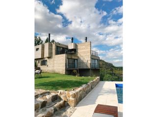 VENTA DE COMPLEJO DE CABAÑAS EN RIO DEL MEDIO - CAB0050