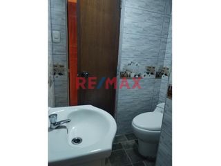 Foto 16 de ✨ ¡Oportunidad única en Trujillo! ✨

Descubre tu próximo hogar en este acogedor departamento, ubicado en la privilegiada dirección de Av. Costa Rica