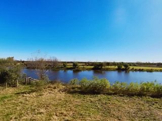 Dueño Vende - Lote De 3.110  M2 Con Costa Al Lago - Adelanto De U$s 13.100.- Y Hasta 36 Cuotas