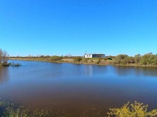 Dueño Vende - Lote De 3.110  M2 Con Costa Al Lago - Adelanto De U$s 13.100.- Y Hasta 36 Cuotas