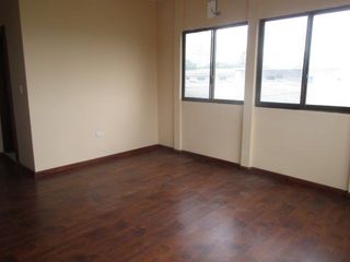 Condo For Rent In The Heart Of Salinas: Se Alquila Apartamento Cerca del Mar en Salinas